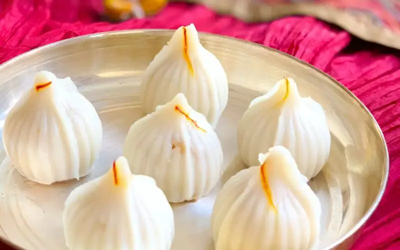 Delicious Steamed Modak Recipe